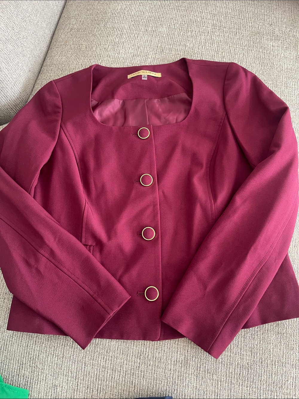 Women's Square-Neck Button Jacket in Berry